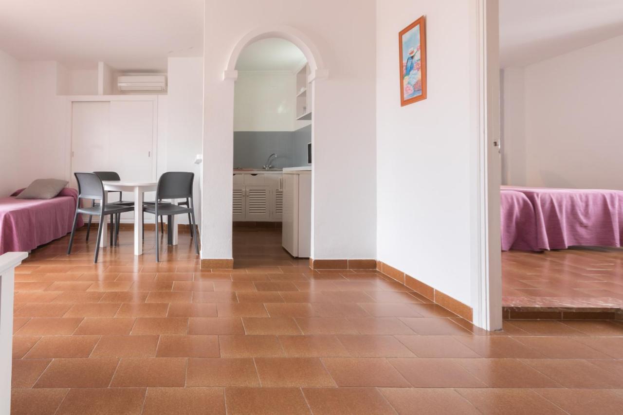 Apartamentos Orosol 2 By Typic Hotels Sant Antoni de Portmany Dış mekan fotoğraf