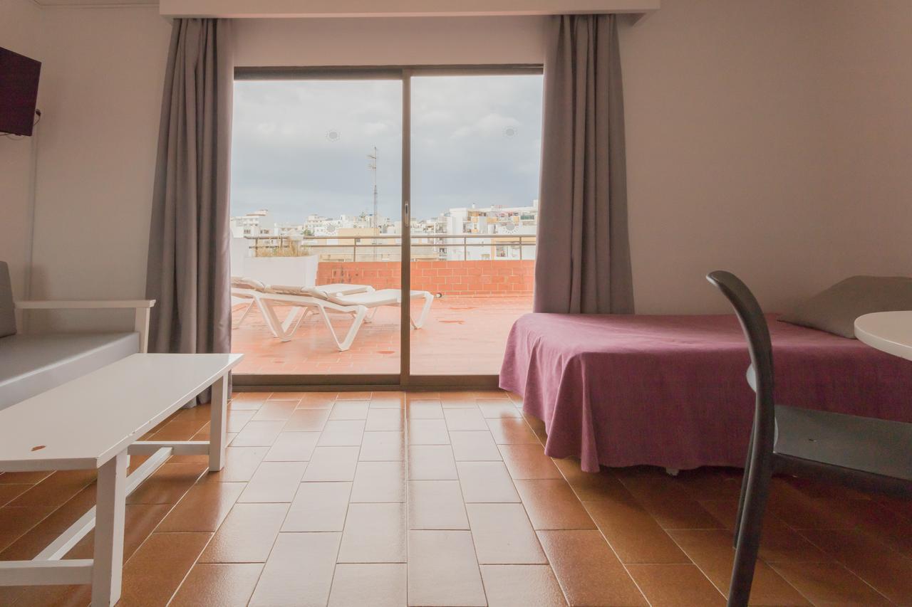 Apartamentos Orosol 2 By Typic Hotels Sant Antoni de Portmany Dış mekan fotoğraf