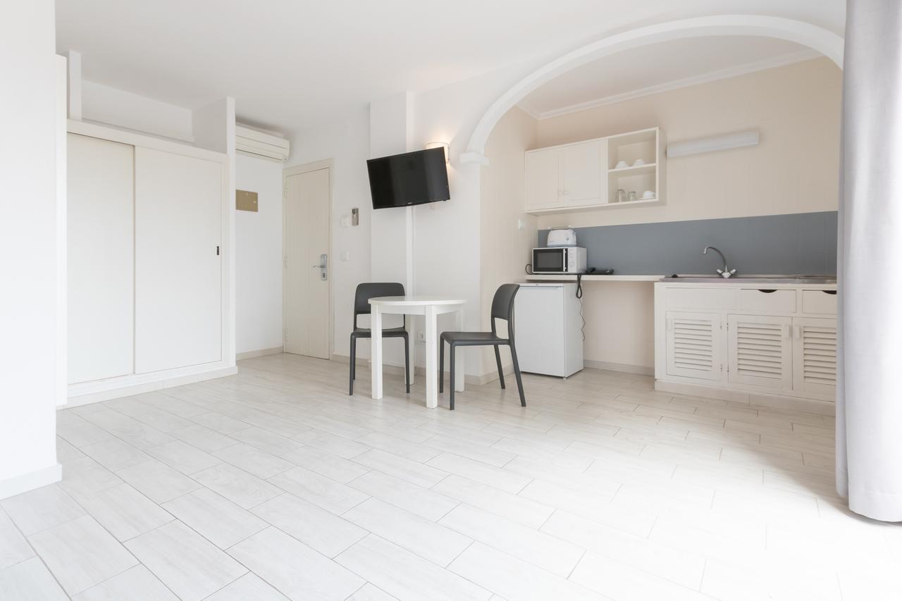 Apartamentos Orosol 2 By Typic Hotels Sant Antoni de Portmany Dış mekan fotoğraf