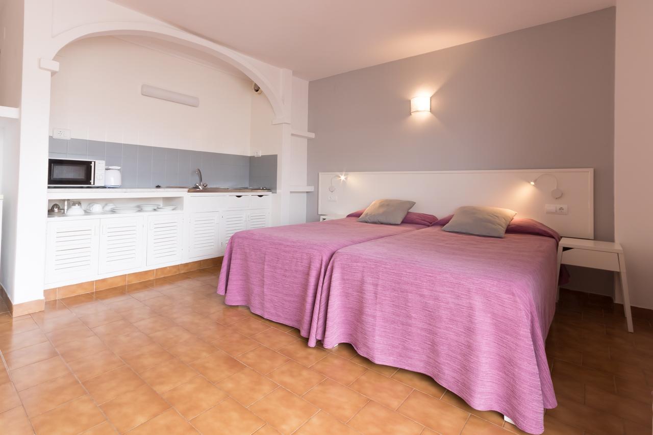 Apartamentos Orosol 2 By Typic Hotels Sant Antoni de Portmany Dış mekan fotoğraf