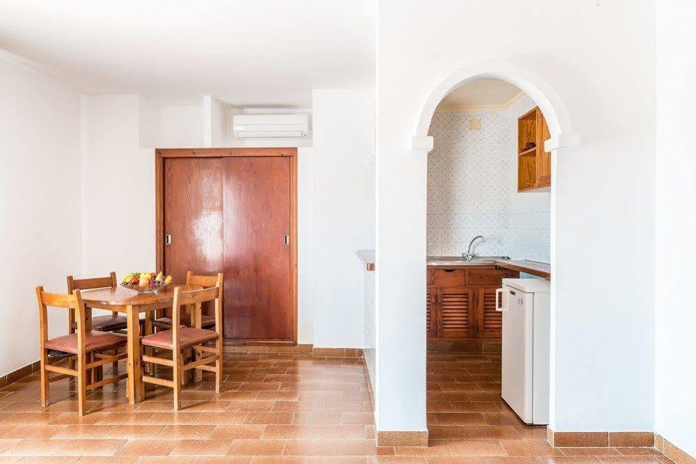 Apartamentos Orosol 2 By Typic Hotels Sant Antoni de Portmany Dış mekan fotoğraf