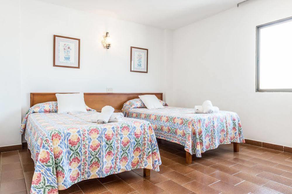Apartamentos Orosol 2 By Typic Hotels Sant Antoni de Portmany Dış mekan fotoğraf