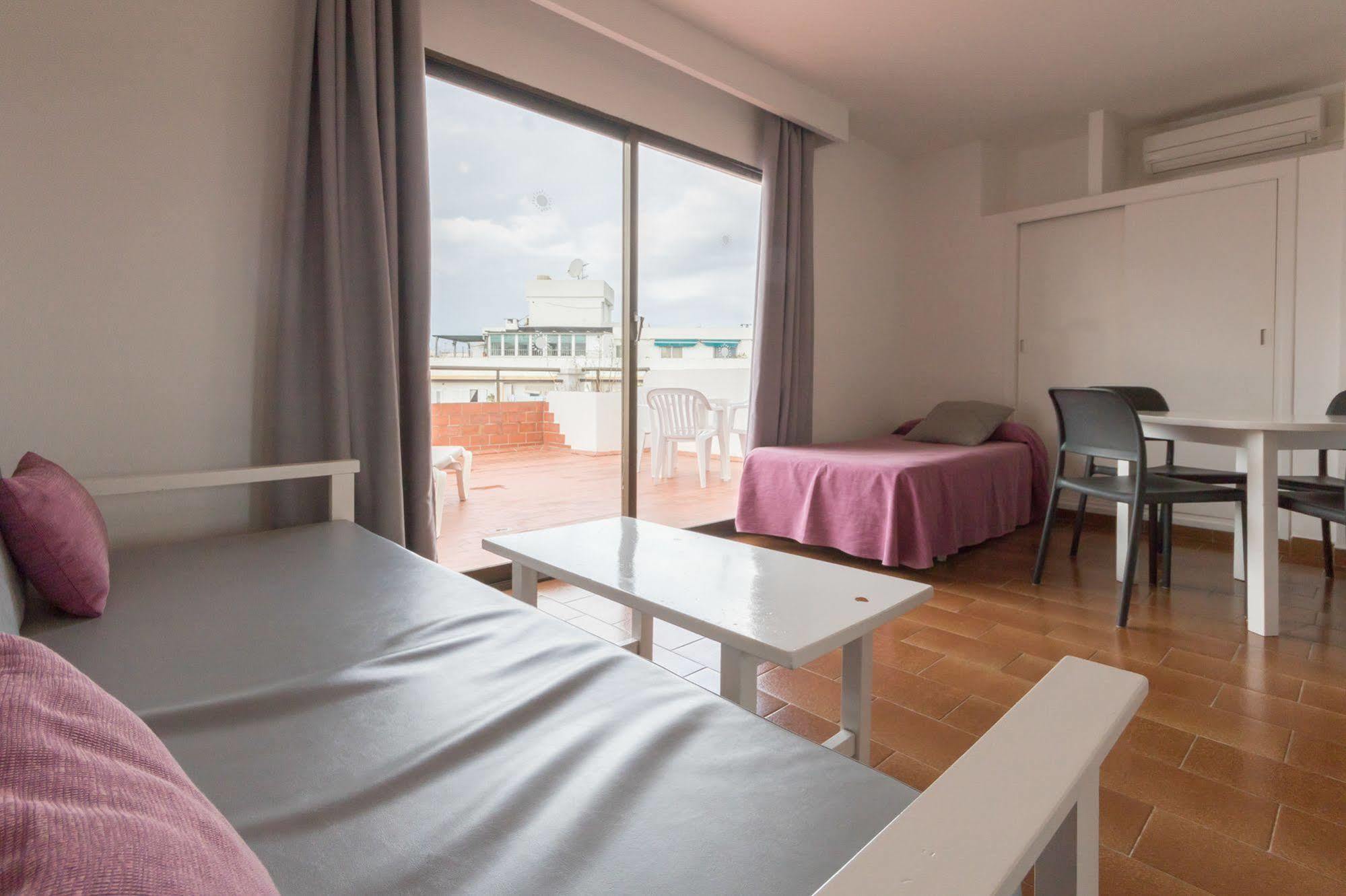 Apartamentos Orosol 2 By Typic Hotels Sant Antoni de Portmany Dış mekan fotoğraf