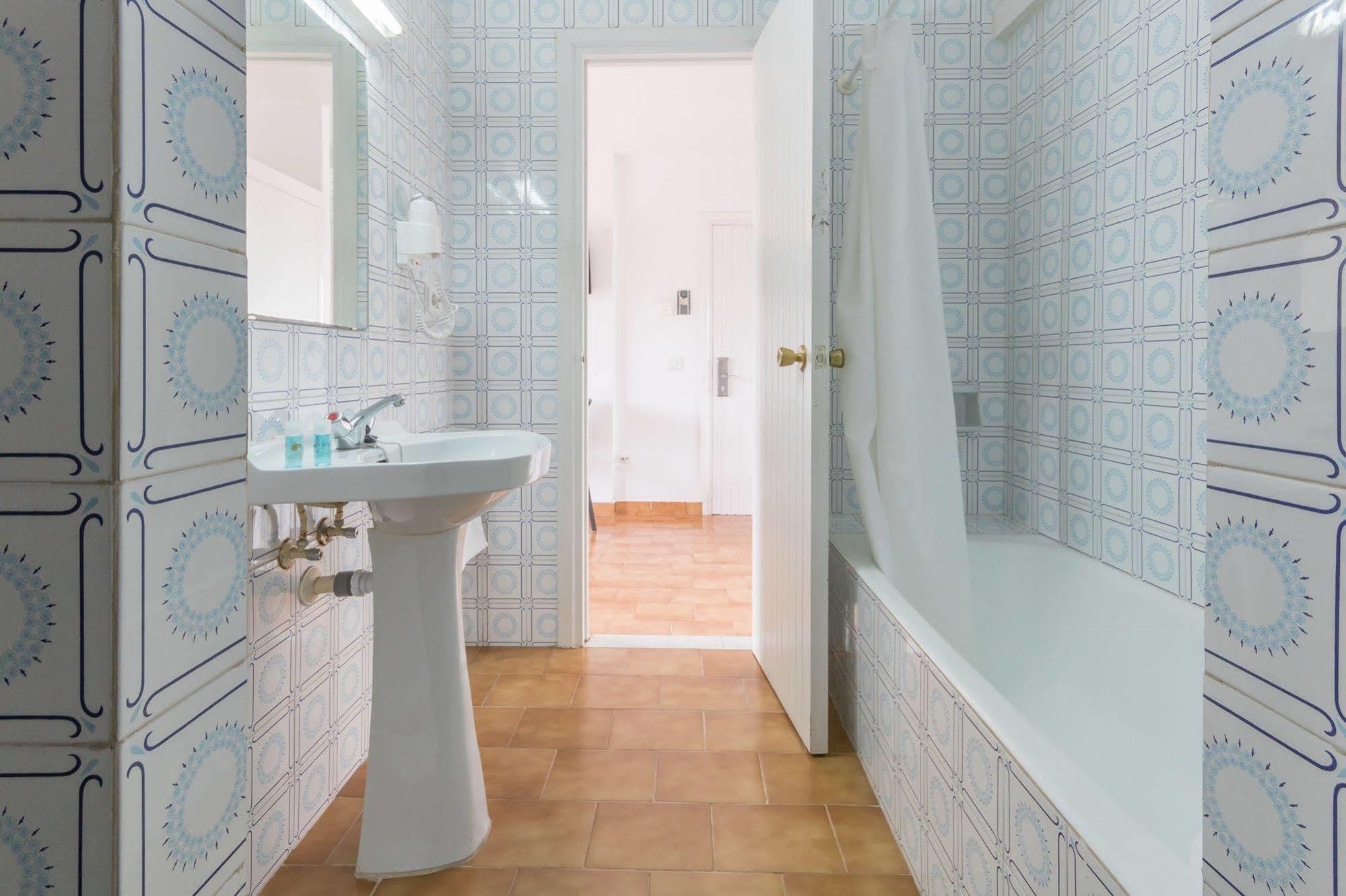 Apartamentos Orosol 2 By Typic Hotels Sant Antoni de Portmany Dış mekan fotoğraf