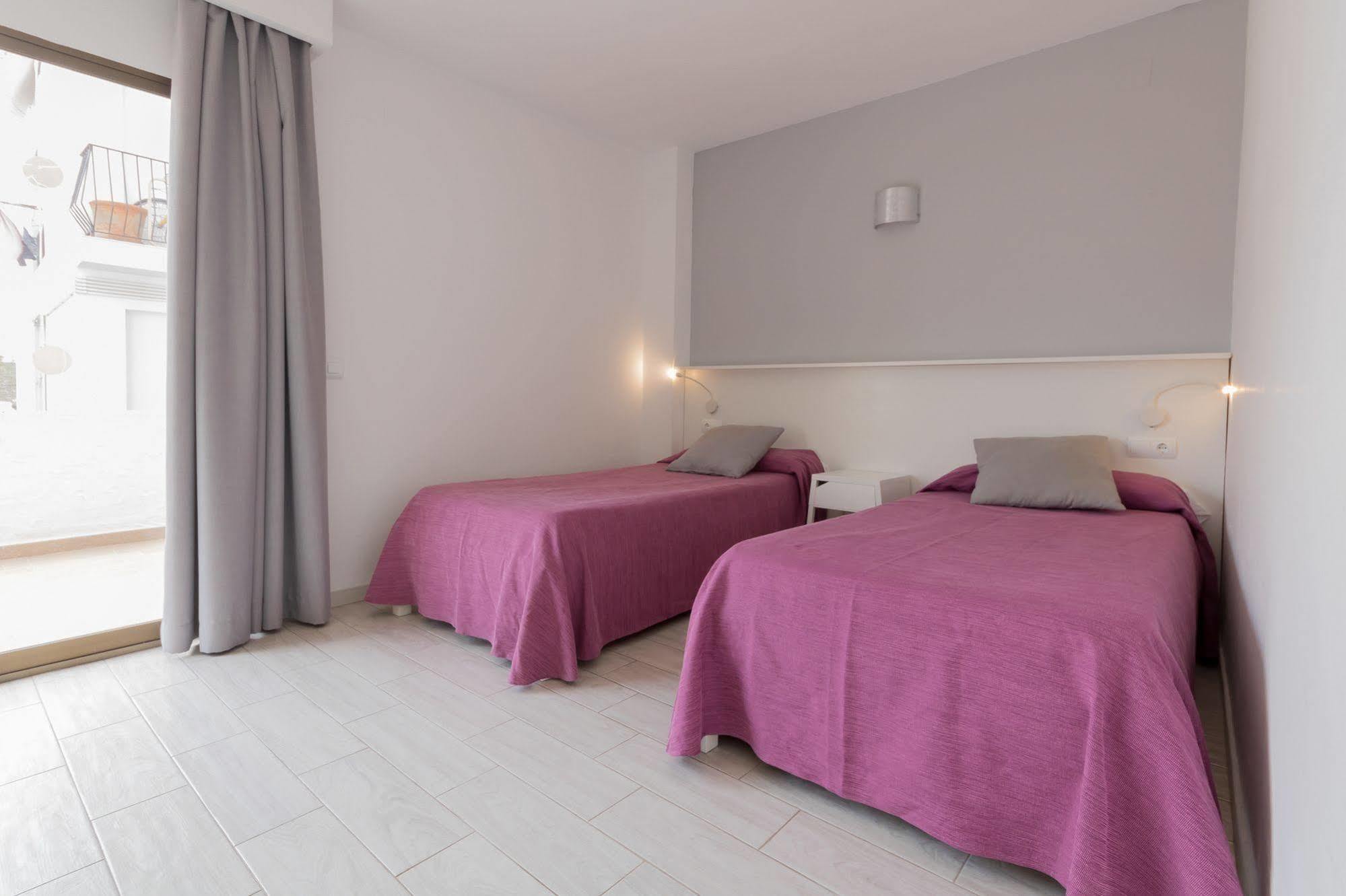 Apartamentos Orosol 2 By Typic Hotels Sant Antoni de Portmany Dış mekan fotoğraf
