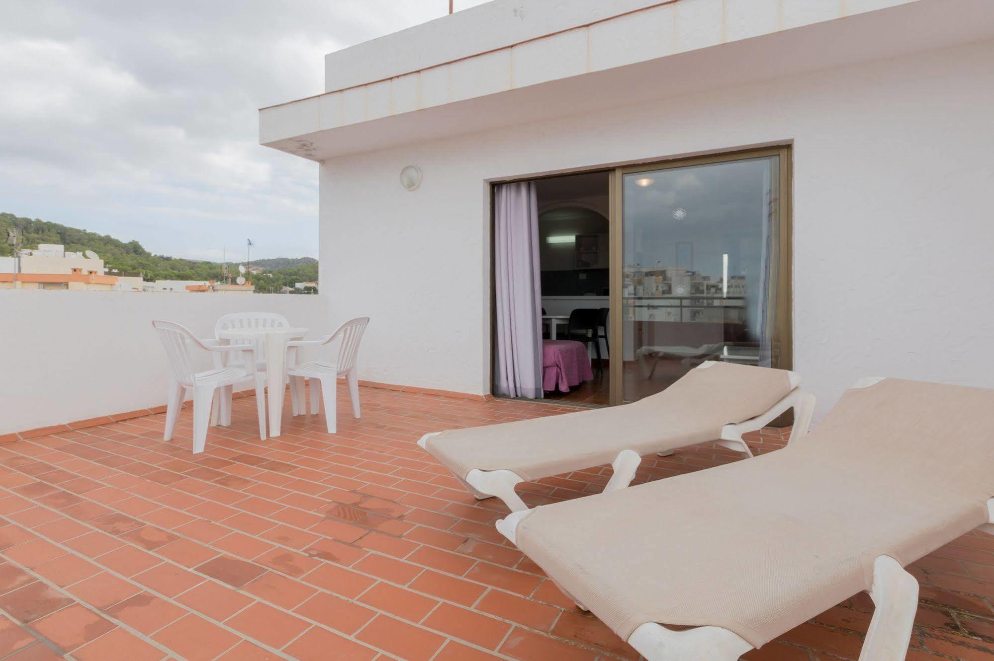 Apartamentos Orosol 2 By Typic Hotels Sant Antoni de Portmany Dış mekan fotoğraf